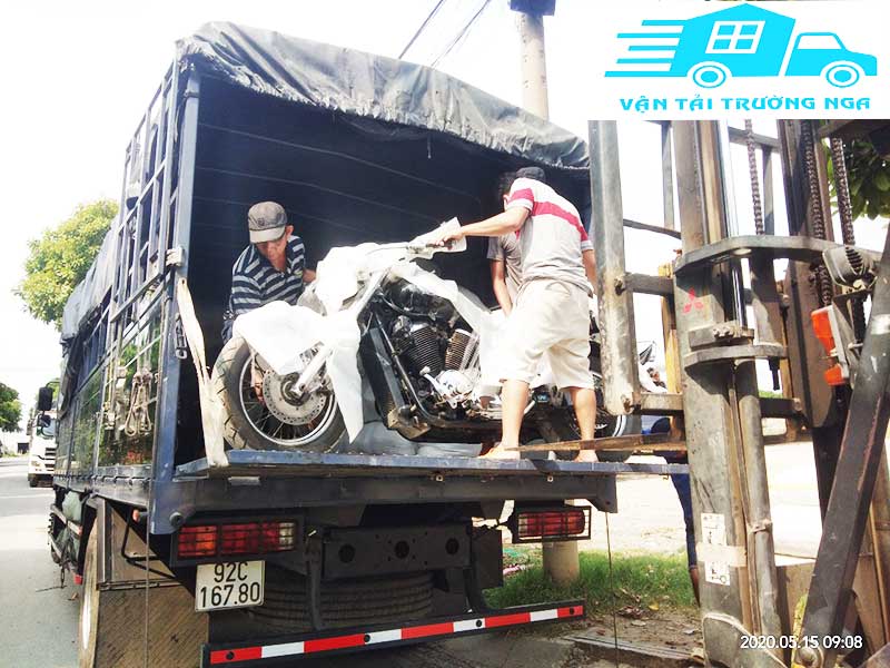 Nhà xe vận chuyển xe máy từ hà nội đi Sài gòn