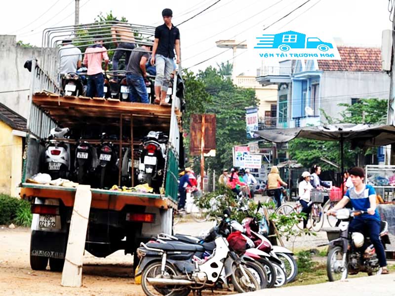 vận chuyển xe máy từ Hà Nội đi Sài Gòn